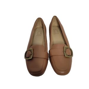 Naturalizer Kayden loafer women's size‎ 7W brown